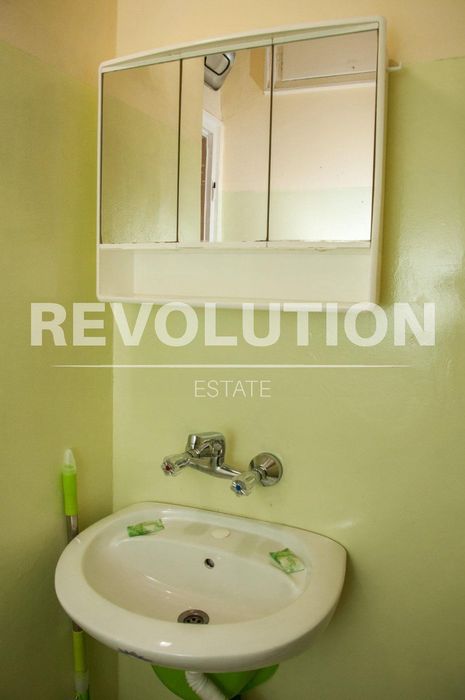 Дава се под наем Тристаен апартамент в Варна, ВИНС - 75 кв.м за 650 € - Снимка #6