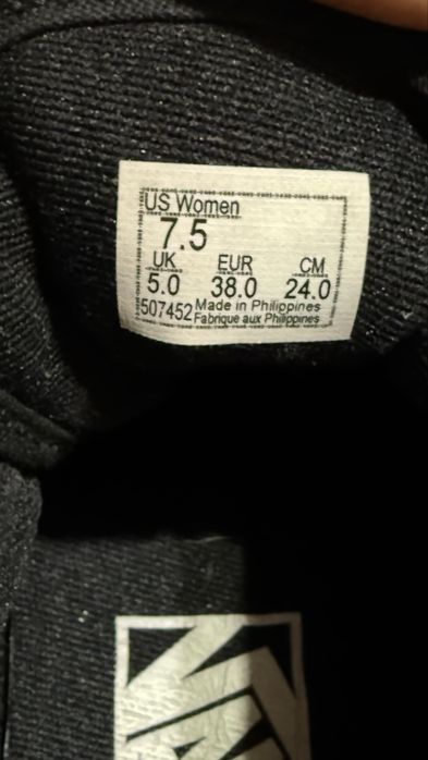 Vans tenisi marime 38