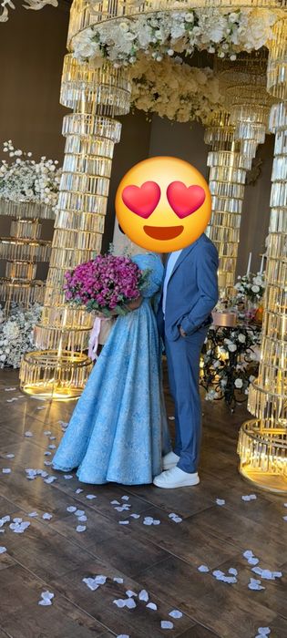 Шикарное платье  один раз одели на мерими