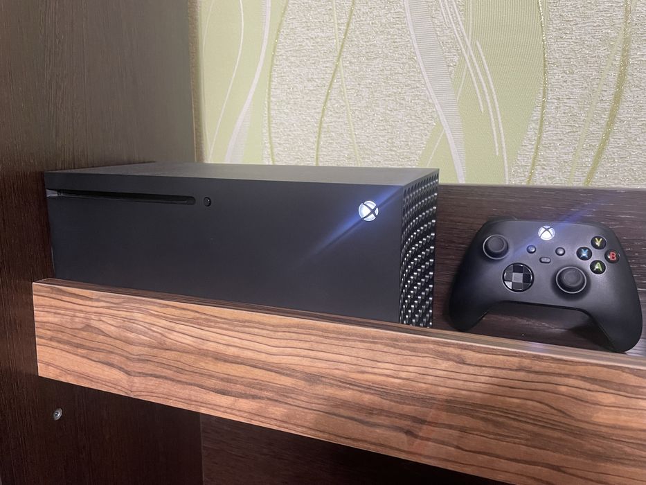 Продам Xbox Series X