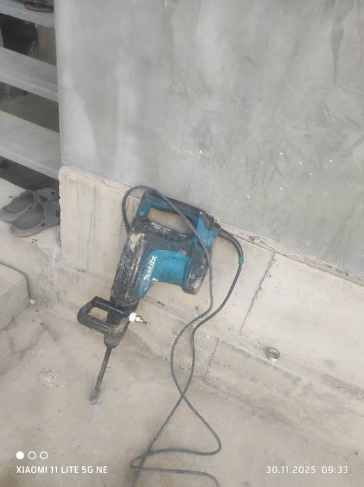 Pereferator HM1213C Makita orginal