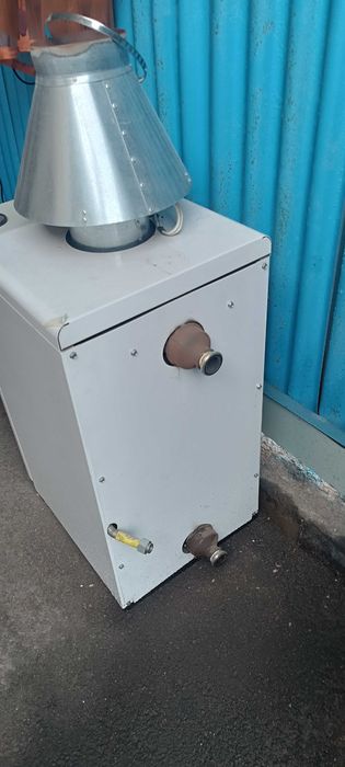 Продам, газовый котел!