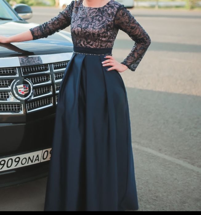 Платье вечернее