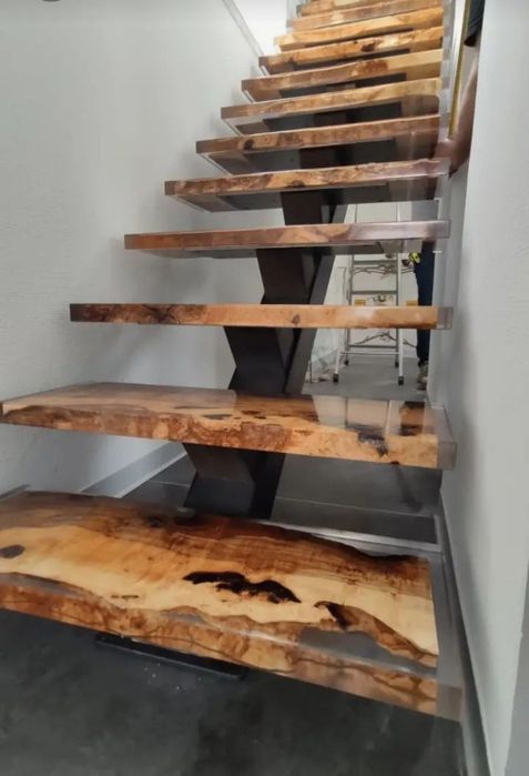 Декорации, мебели, лестница!