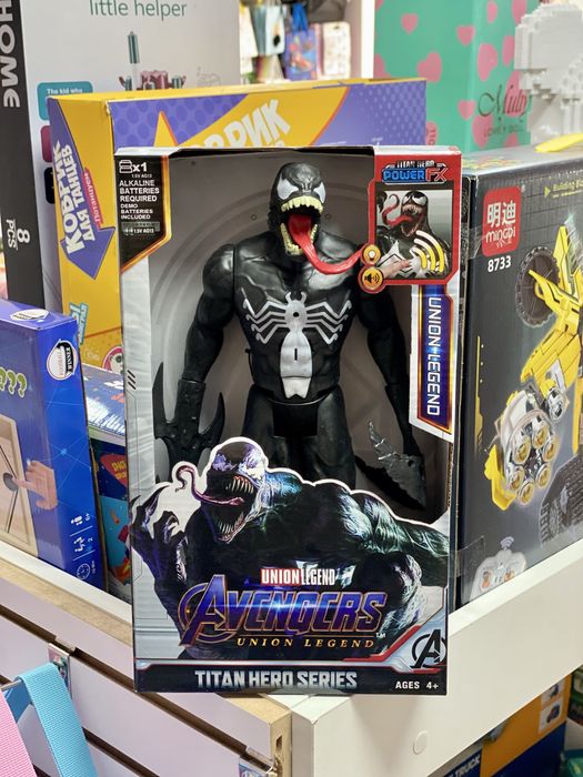 Веном Спайдер мэн Бэтман Джокер Халк Тор Каритан Америка Марвел