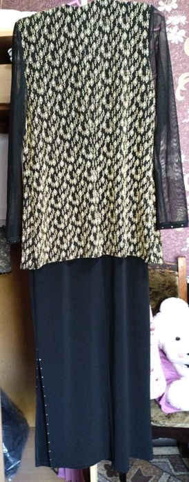 Вечернее платье черного цвета