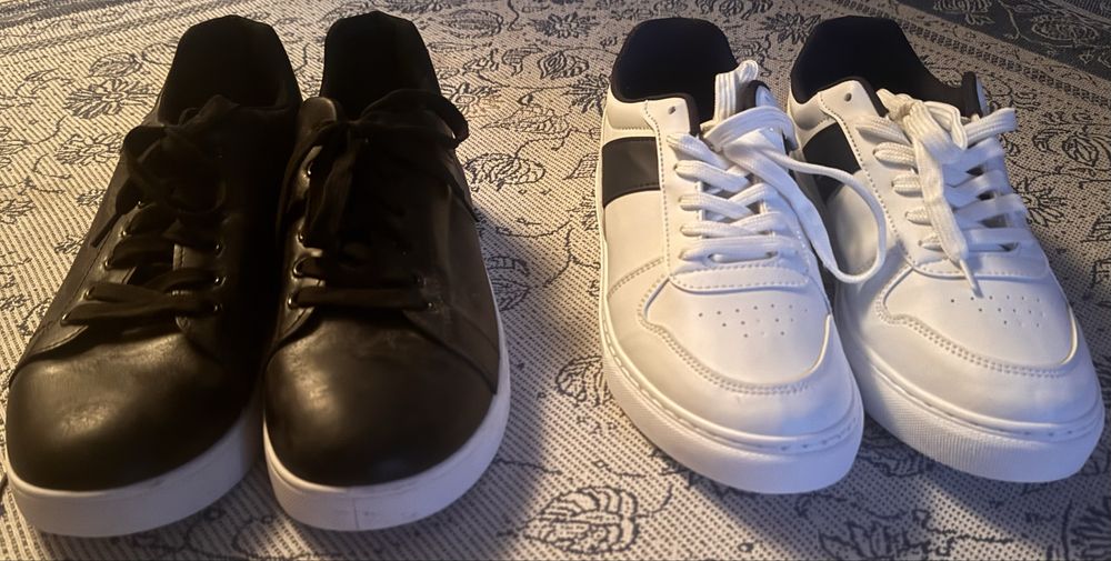 Продам 4 пар кроссовок за 20 тыс.