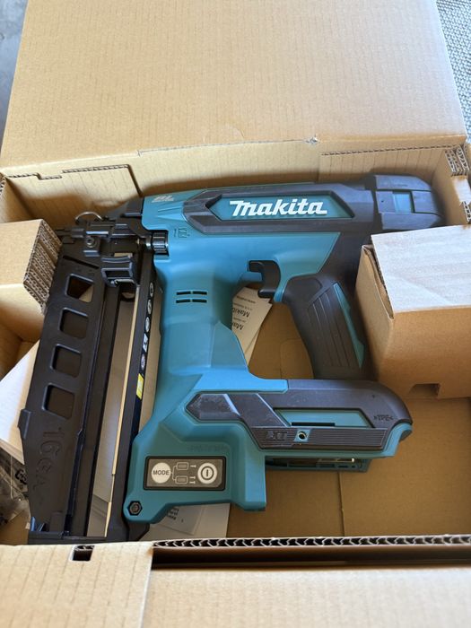Makita DBN601Z 18V LXT – Pistol de bătut cuie 16 Ga, NOU