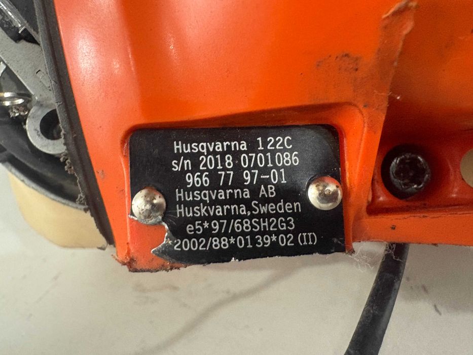 Двигател за тример Husqwarna 122cc