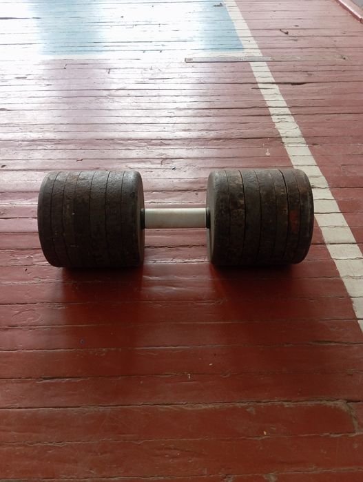 Arm wrestlingchilar uchun maxsus gantel