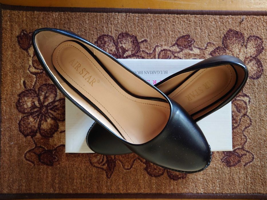 Обувки с дебел ток