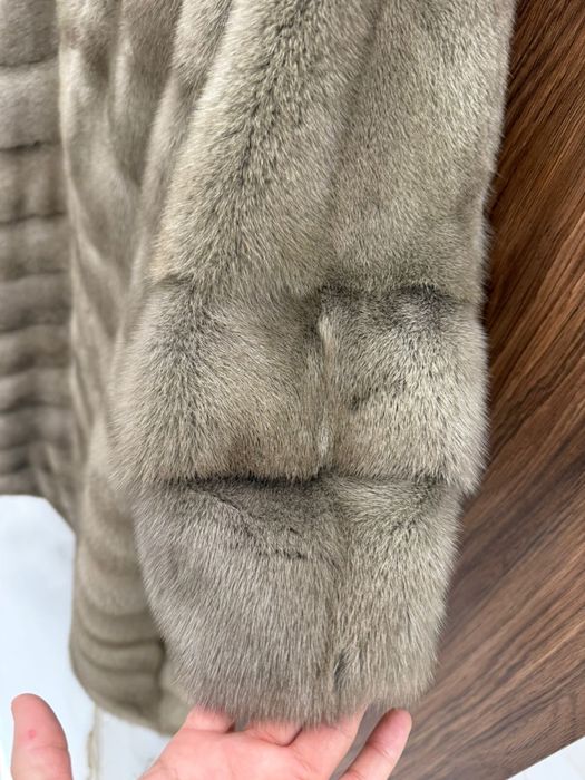 Продам норковую шубу.