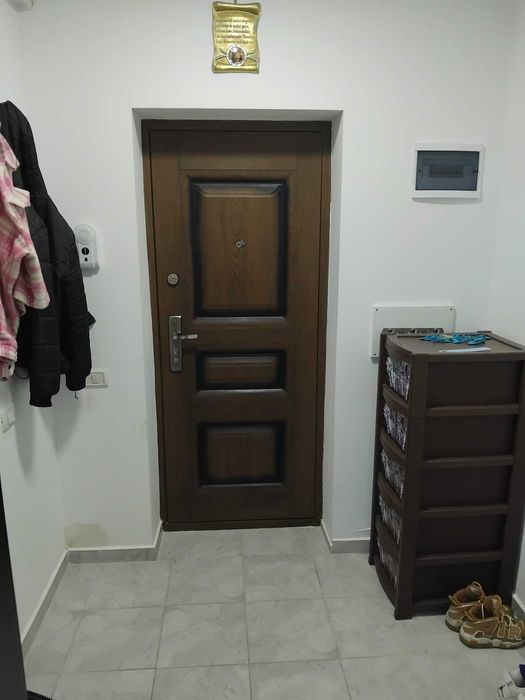 Închiriez garsonieră duplex
