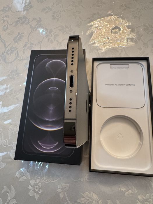 iPhone 12 Pro Max 256GB Graphite