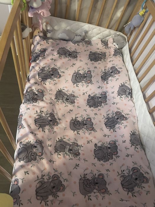 Бебешка кошара дървена