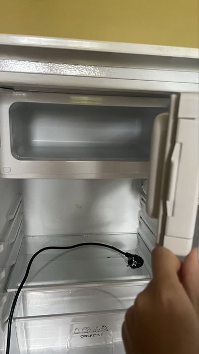 Компактен хладилник gorenje с камера
