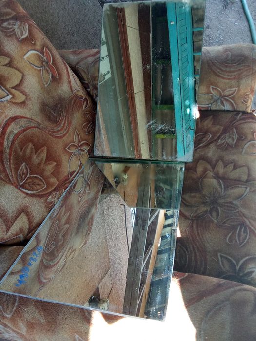 Зеркала разные. Л