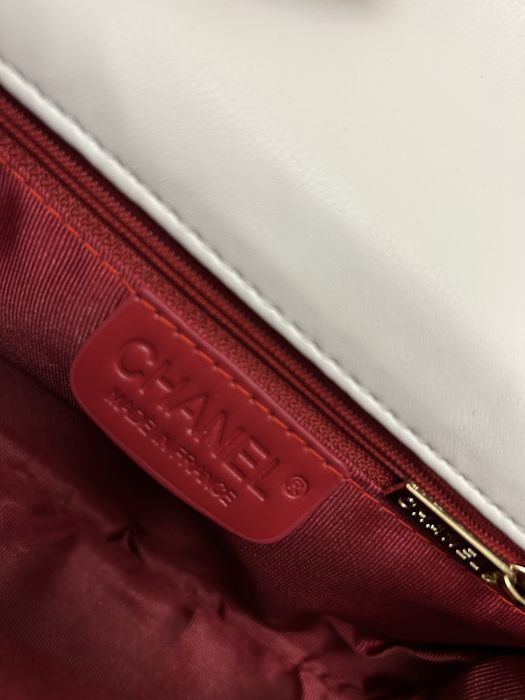 Geantă elegantă, stil luxury – alb, matlasată