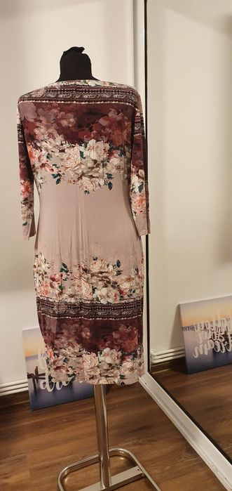 Rochie elastica marimea 40- 42