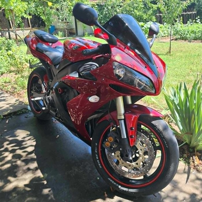 Мотоциклет Yamaha YZF-R1