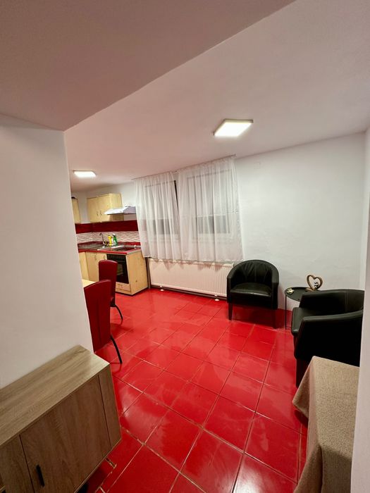 Garsoniera 48mp de închiriat zona Dârste Noua