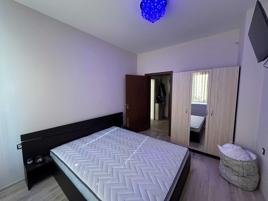 Дава се под наем Тристаен апартамент в Стара Загора, Център - 90 кв.м за 510 € - Снимка #13