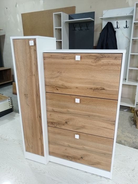 Uy va ofis uchun Poyafzal Shkaflar