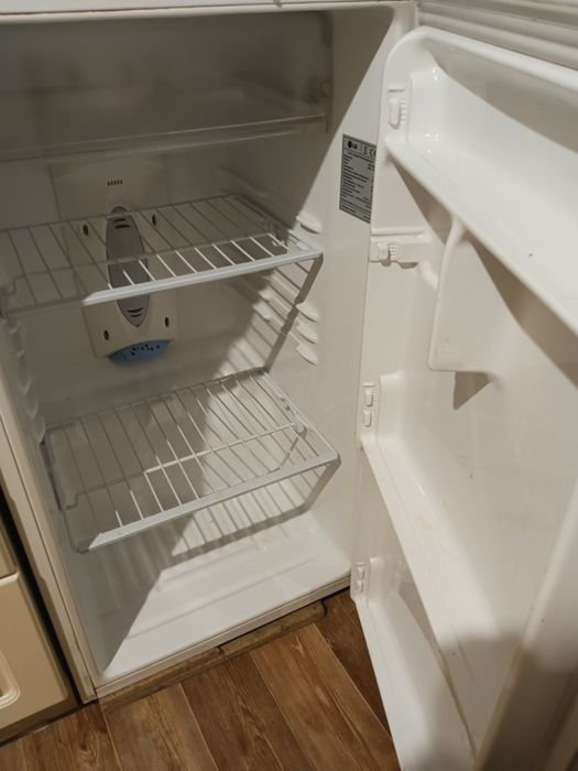 Холодильник LG expresscool