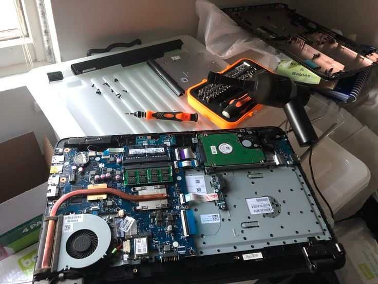 Reparații Laptop & Calculator | Recuperare Date | Instalări Windows
