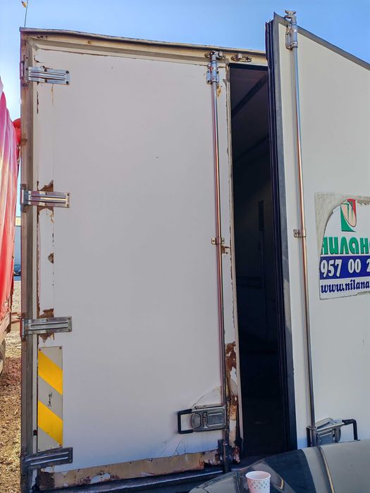 Хладилен термоизолиран фургон 7.60.на.2.60