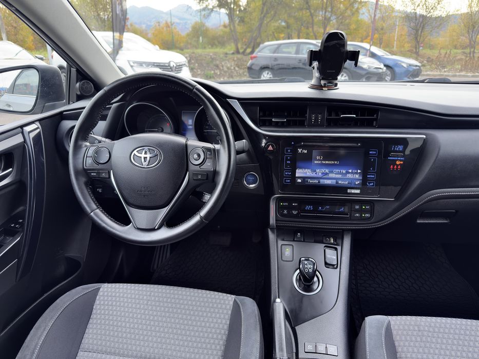 TOYOTA Auris 2017 — imagine 5