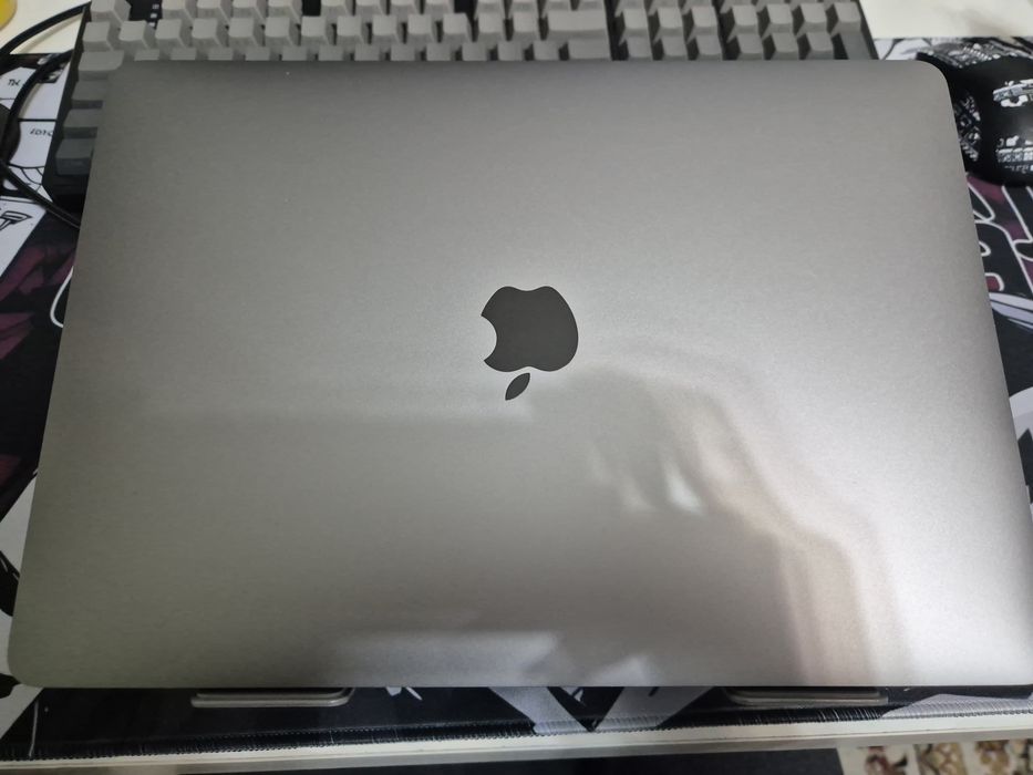 Macbook Pro M1, 8 GB / 256 GB