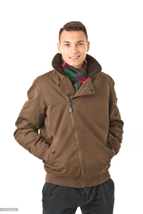 Geaca casual barbati Pull&Bear maro, marimea M