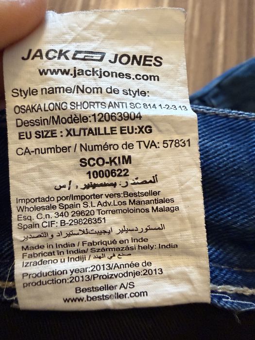 Pantaloni scurti