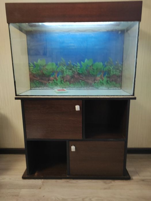 Продам аквариум на 130 л.