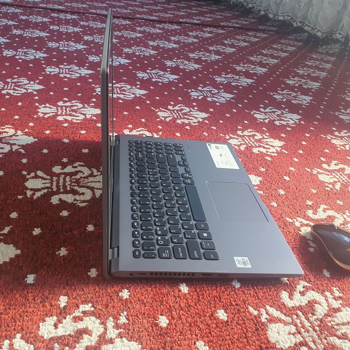 Asus VivoBook Noutbuk