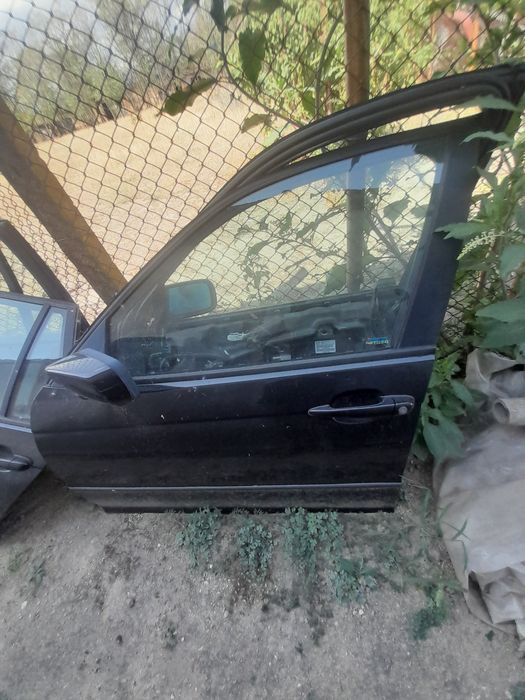 Врати за бмв е46 комби