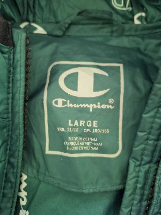 Продавам зимно юношеско яке