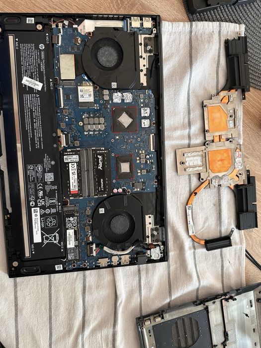 Hp omen 16 de vanzare