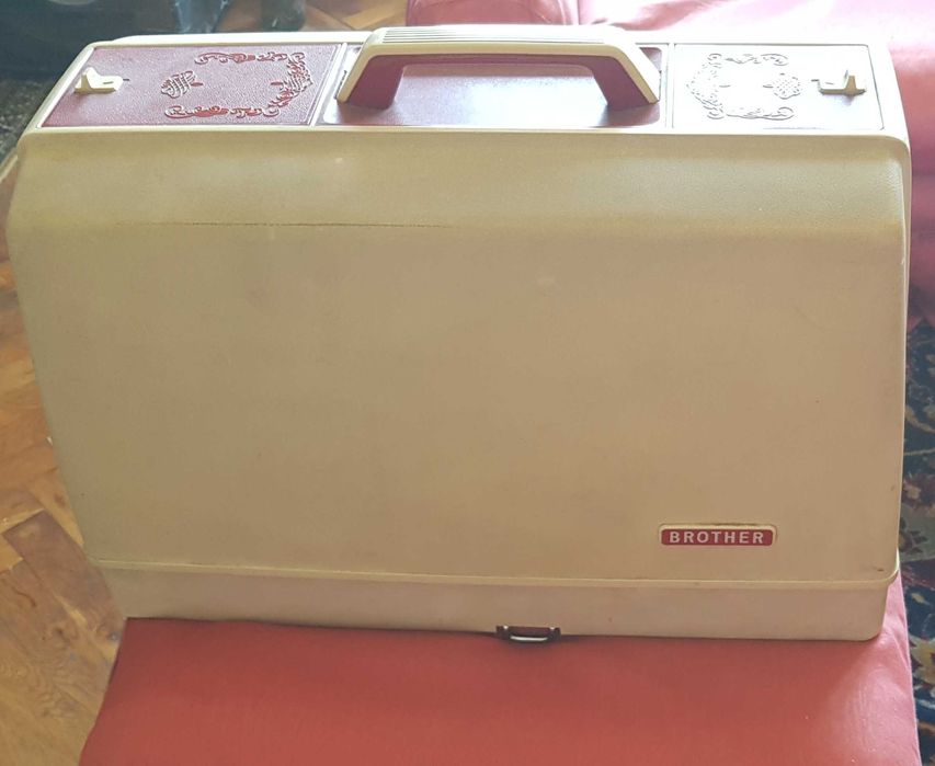 Шевна машина Brother Model F No. 2 4 1 6 2 2