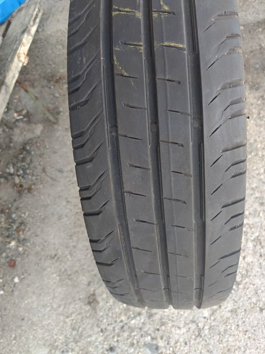 Continental 205/75/16C