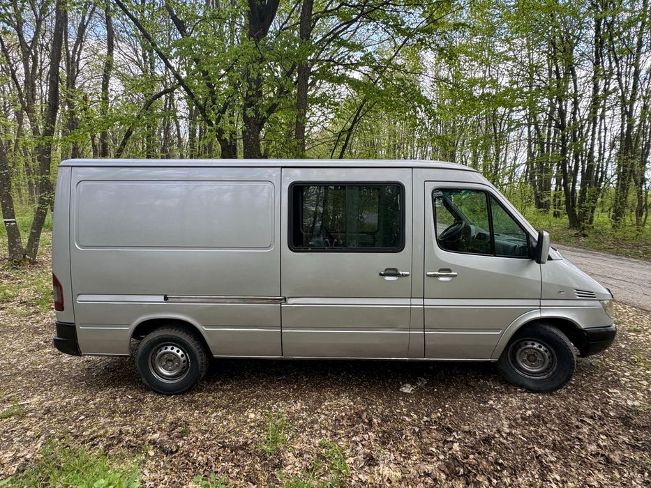 Продавасе mercedes sprinter 216