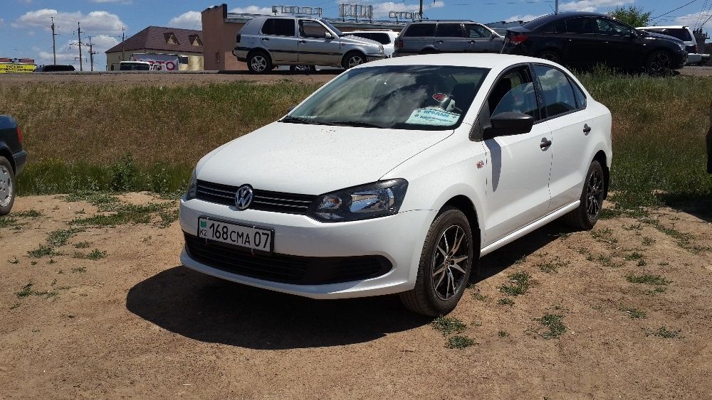 Volkswagen Polo седан