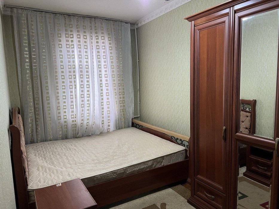 Qoraqamich 2/4 3 honali 6 etaj 9 etajka srochno sotiladi