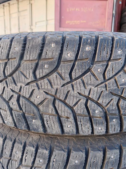 Шины 235/60/18 Bridgestone