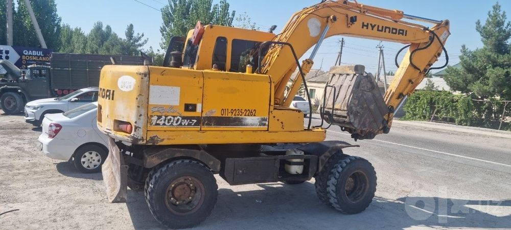 Hyundai 1400 yili 2004 ishlab turpti holati yaxshi mator karopkasi zor
