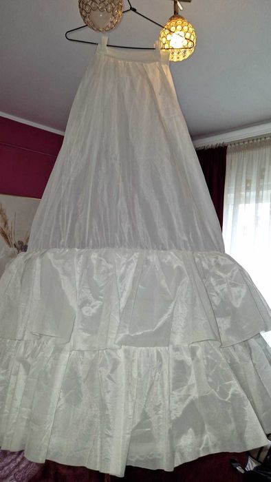 !!! ROCHIE MIREASA !!! creata pe comanda in Istanbul ( DIADEMA CADOU )