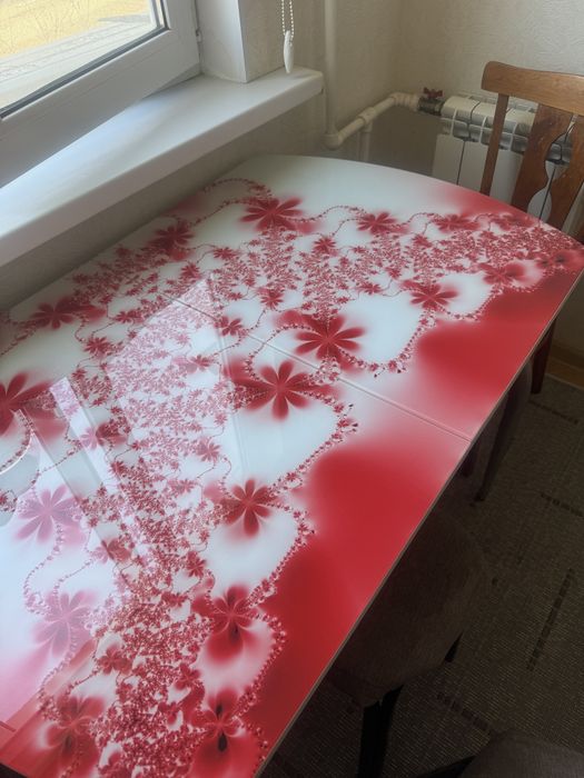 Продам кухонный стол