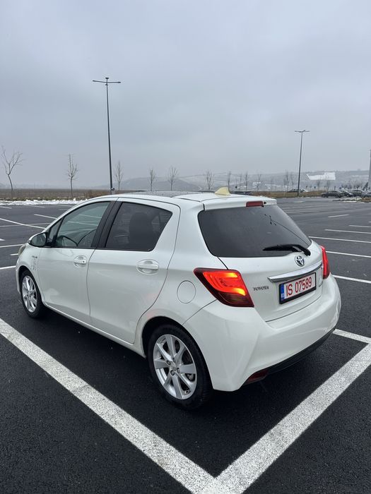 Toyota Yaris III Facelift Hybrid 12.2014 1.5 benzina+electric Automata