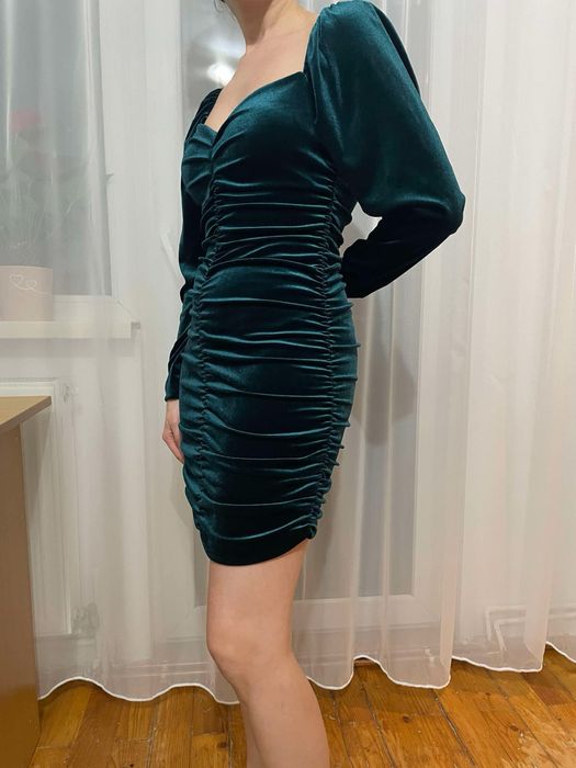 Rochita eleganta smarald